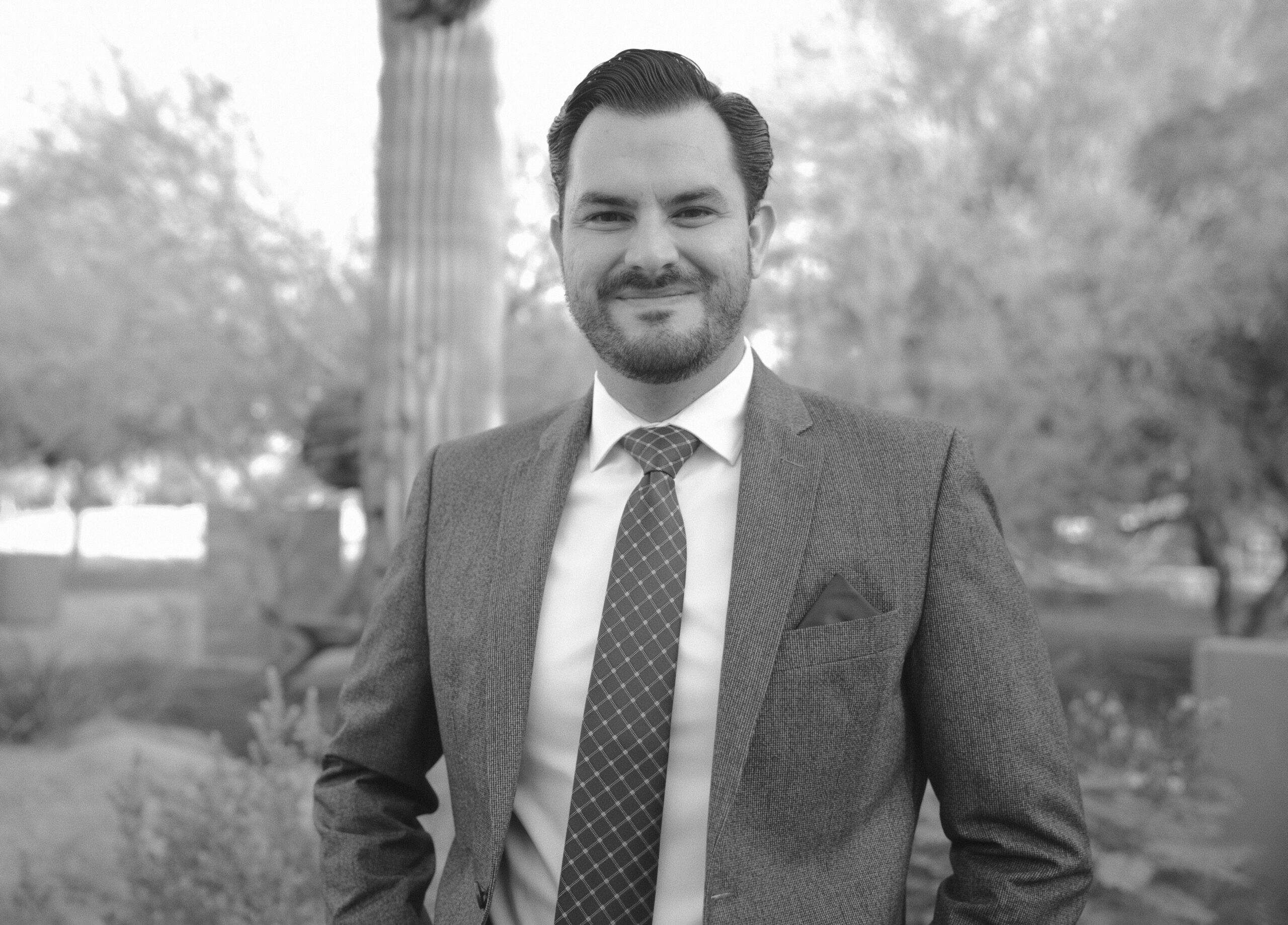 Carlos Alfaro - Public Policy Expert and Government Relations Professional in Arizona - Professional Portrait